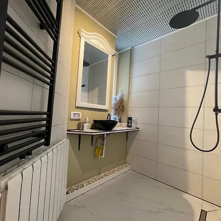 New Opera Studio Old City Center Self Check In Lägenhet *