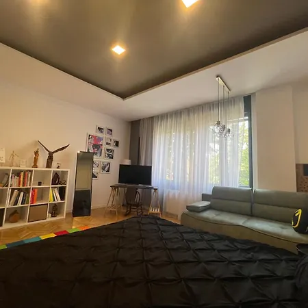 New Opera Studio Old City Center Self Check In Appartement